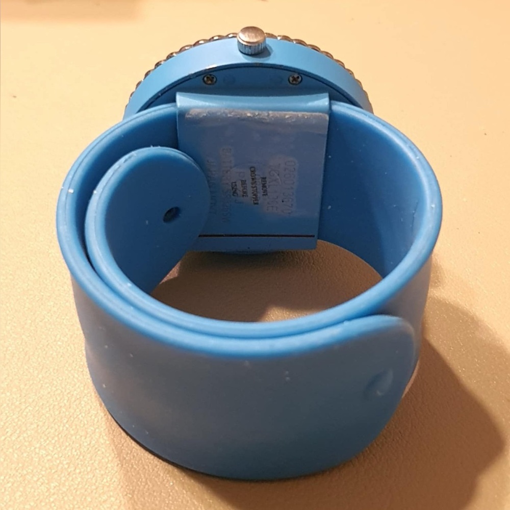🦋10/$20🦋 Silver/Blue Rhinestone Women's Slap Watch - Picture 3 of 4